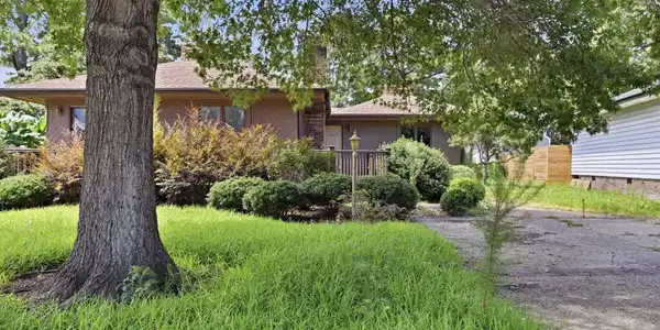 3533 Lighthouse Way