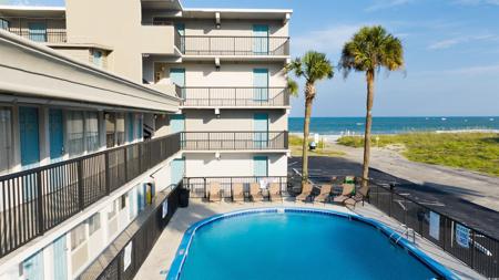 2711 S Ocean Blvd.