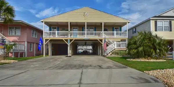 330 45th Ave. N