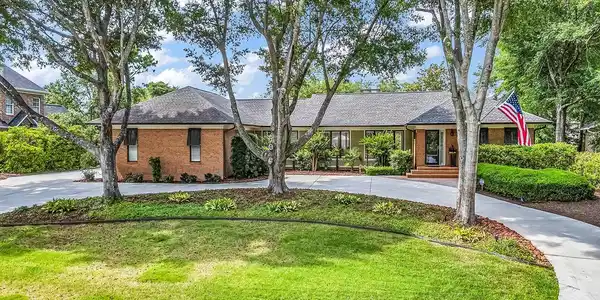 406 Dunes Dr.