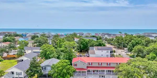 1027B Lakeside Dr.