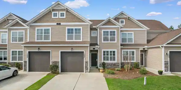 188 Machrie Loop