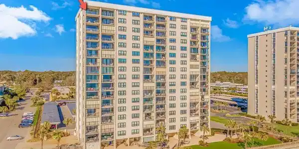 10100 Beach Club Dr.