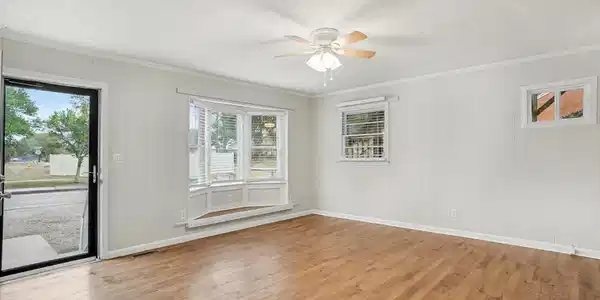 Image 4 Image 4
