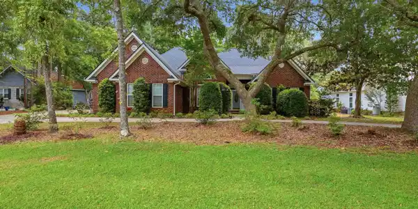 275 Oleander Dr.