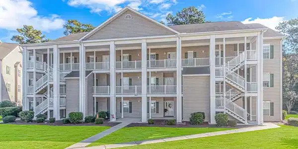 5804 Longwood Dr.