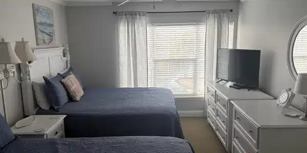 Image 4 Image 4