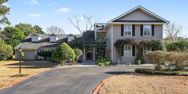 24 Chapin Circle