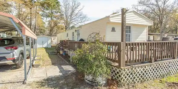 1577 Crystal Lake Dr.
