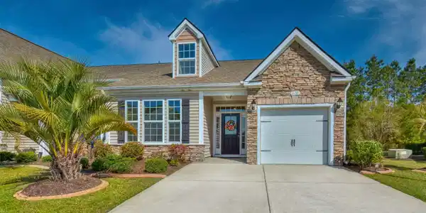 160 Parmelee Dr.