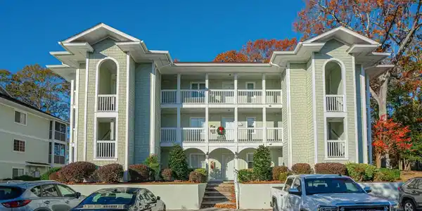 4640 Greenbriar Dr.