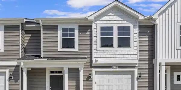 252 Sandridgebury Dr.