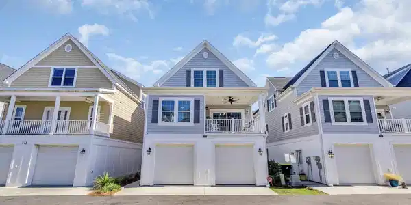 138 Marblehead Ct.