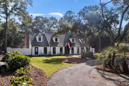 646 Fernwood Rd.