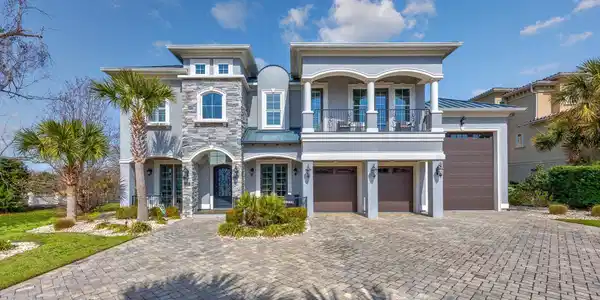 900 Waterside St.