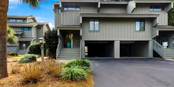 168 Breakers Reef Dr.