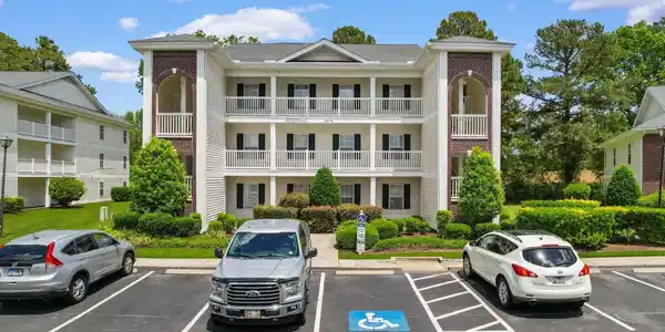 1274 River Oaks Dr.