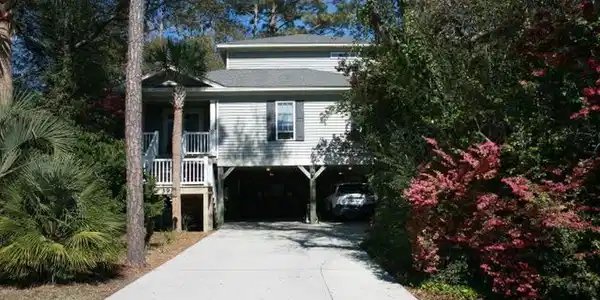 3904 Birchwood St.