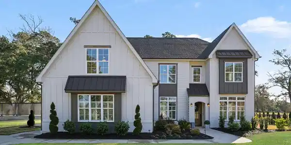208 Green Lake Dr.