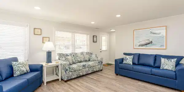 Image 4 Image 4