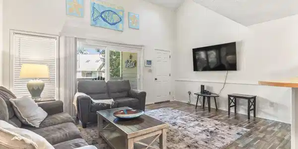 4438 Little River Inn Ln.