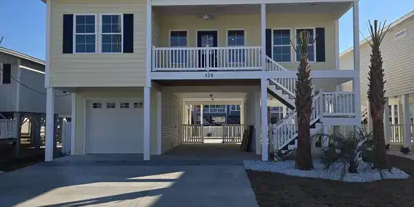 328 46th Ave. N