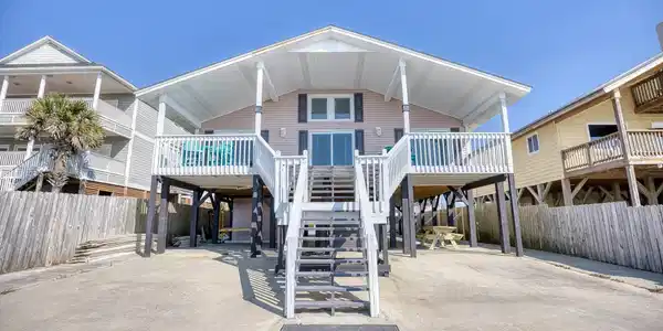 2402 N Ocean Blvd.