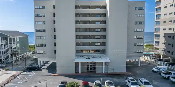 5806 N Ocean Blvd. N