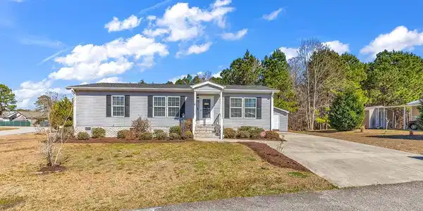 4552 Manitook Dr.
