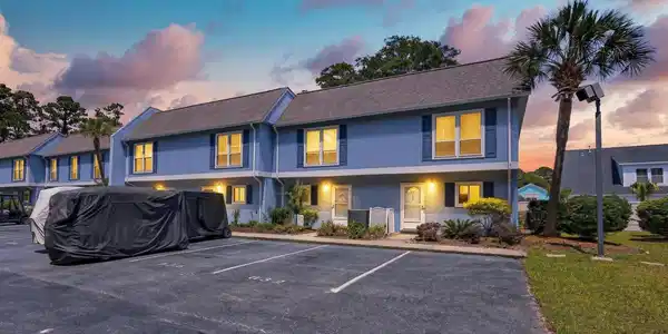 832 Villa Dr.