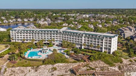601 Retreat Beach Circle