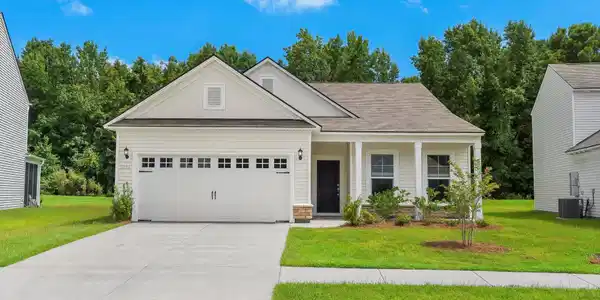 2878 Ellesmere Circle