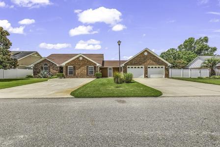 4224 Ravenwood Dr.