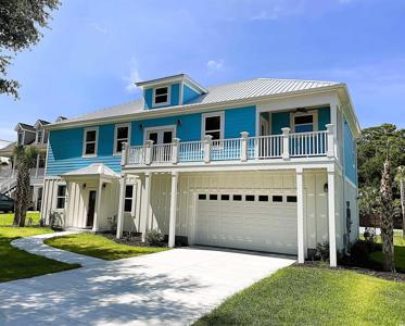 478 Hammock Ave.