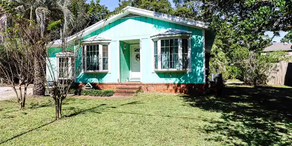 518 Maple Dr.