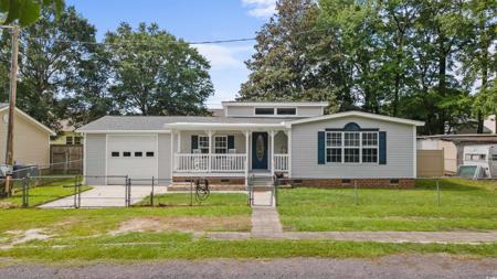 949 Derrick Ln.