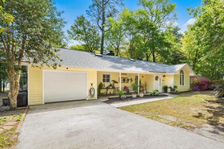 2135 Brunswick Circle