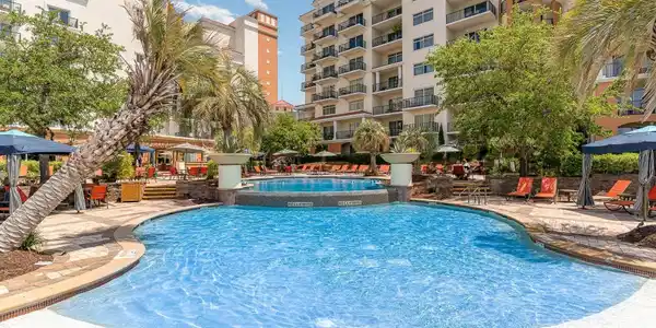 8121 Amalfi Pl.
