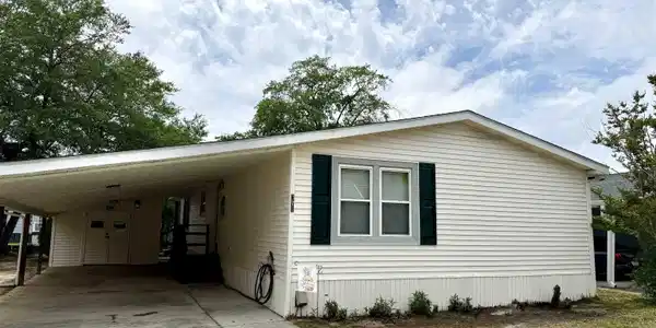 371 Meadowlark Dr.