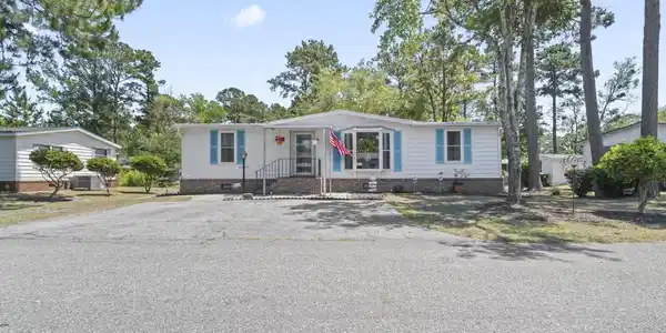 3123 Palmetto Dr.