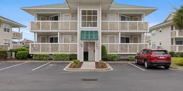 301 Shorehaven Dr.