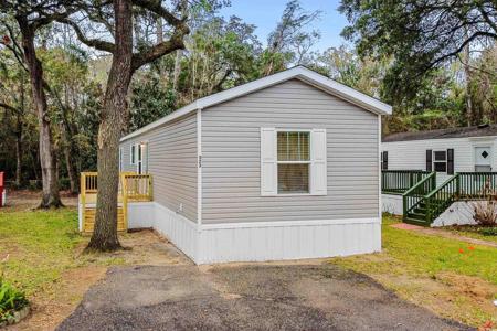 523 Key Largo Ave.