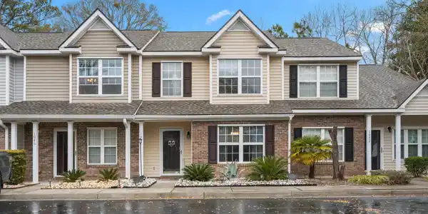 1044 Portico Loop