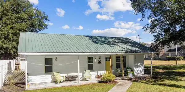 1020 Hunter Ave.