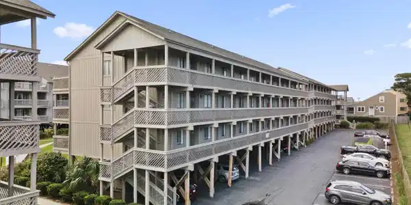 204 Maison Dr.