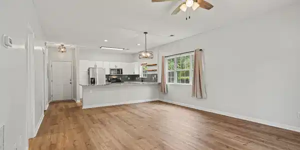 Image 4 Image 4
