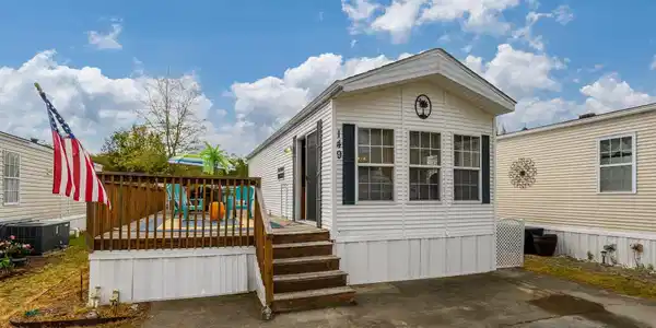5400 Little River Neck Rd.