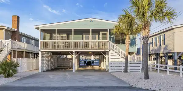 308 44th Ave. N