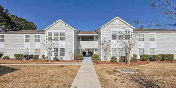 1943 Bent Grass Dr.