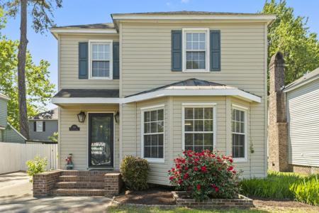 1557 Victoria Ln.